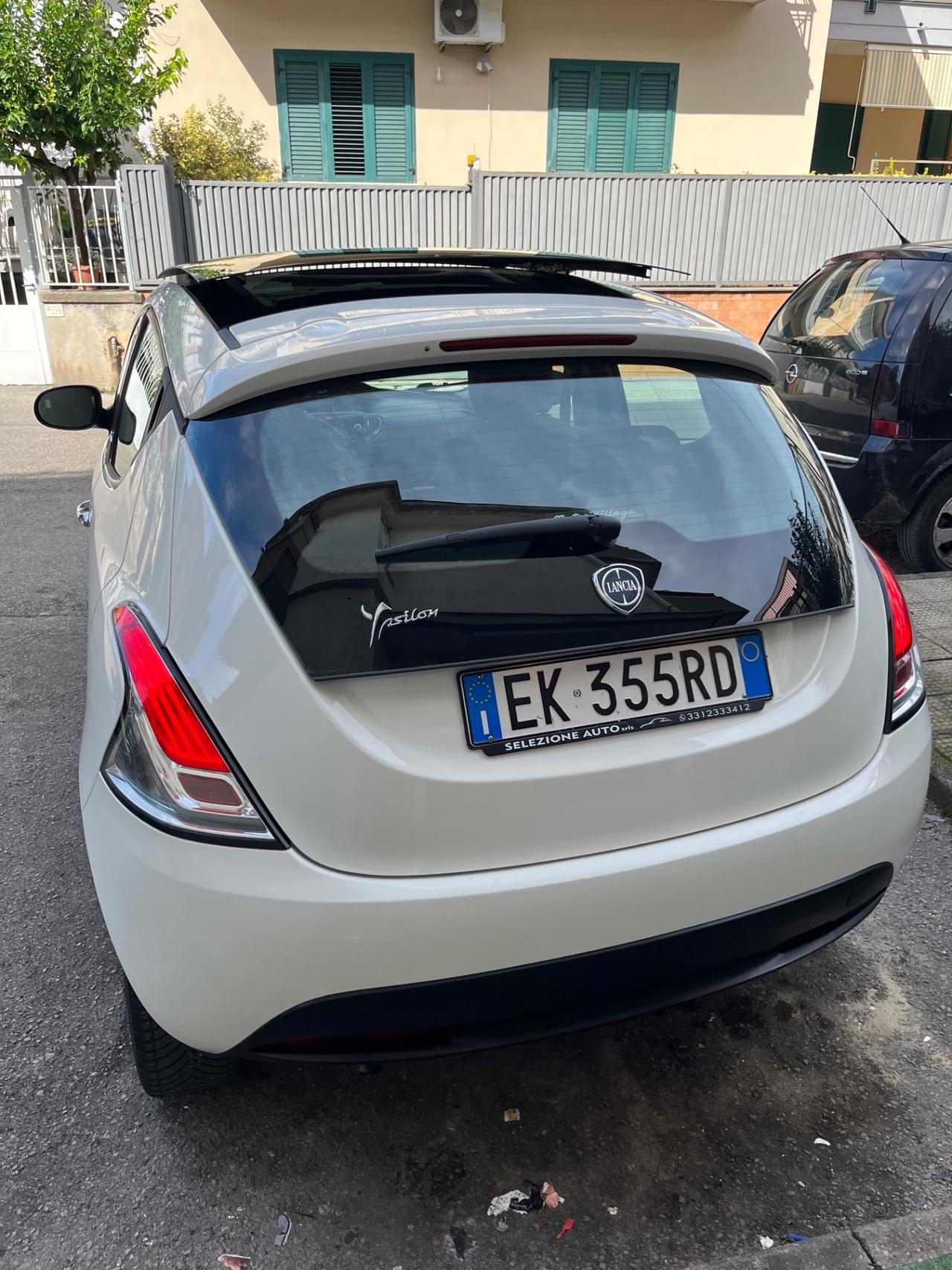 LANCIA YPSILON 5P CON TETTO PANORAMICO APRIBILE