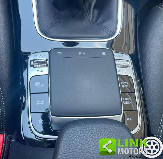 MERCEDES-BENZ A 200 Sport