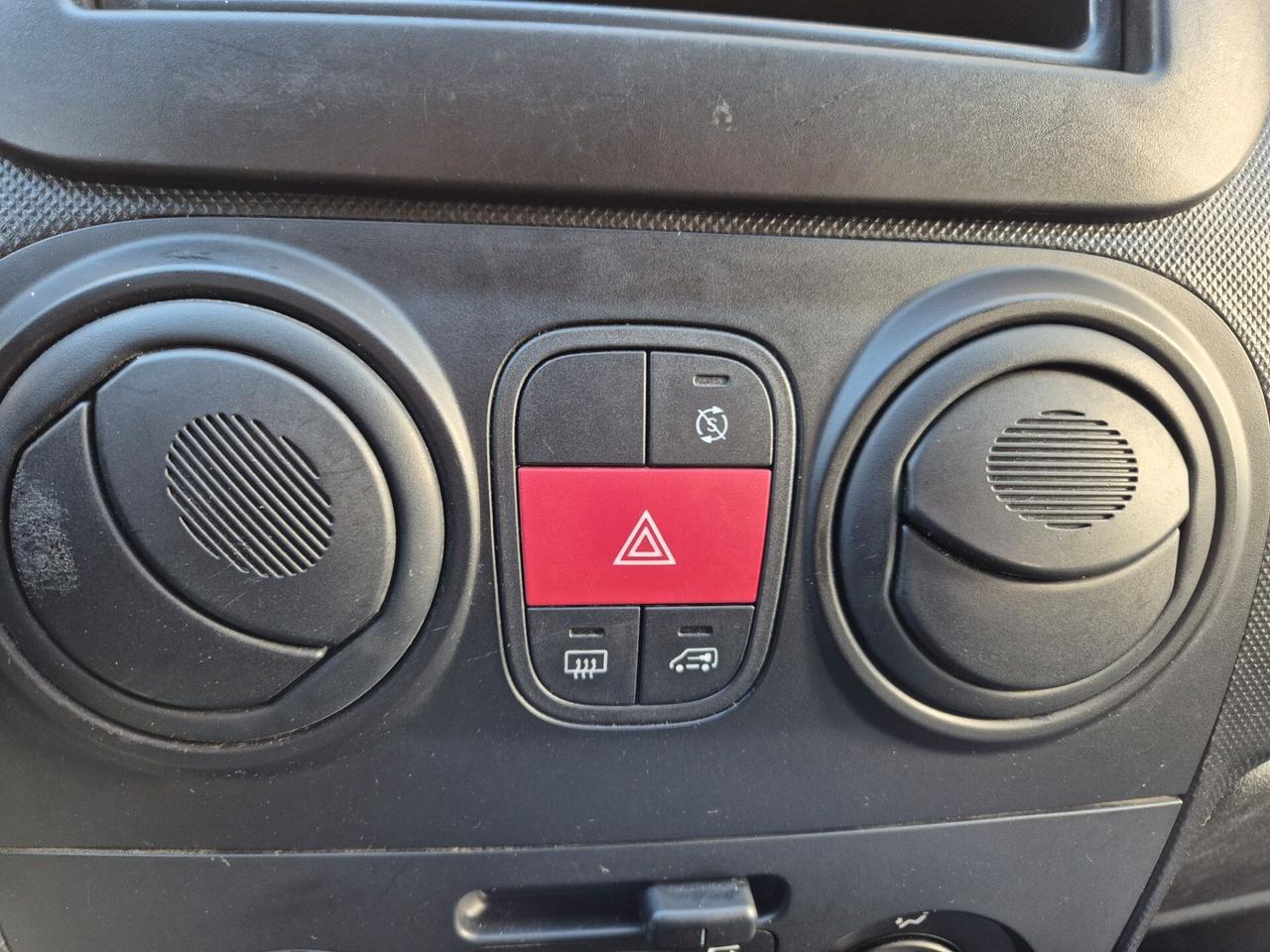 Fiat Fiorino 1.3 MJT 95CV Cargo IVA ESPOSTA