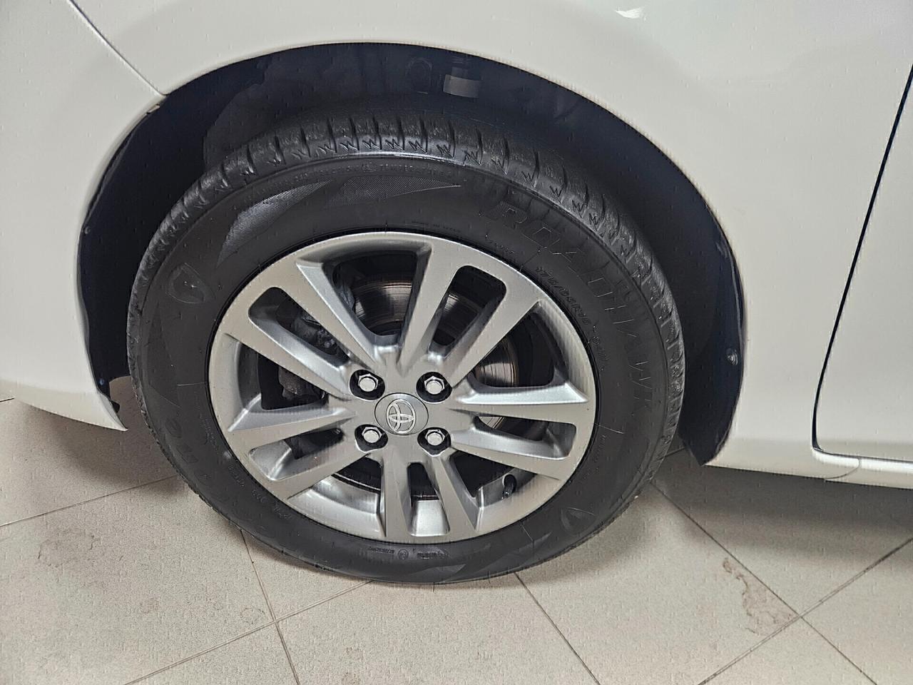 Toyota Yaris 1.0 5 porte Lounge