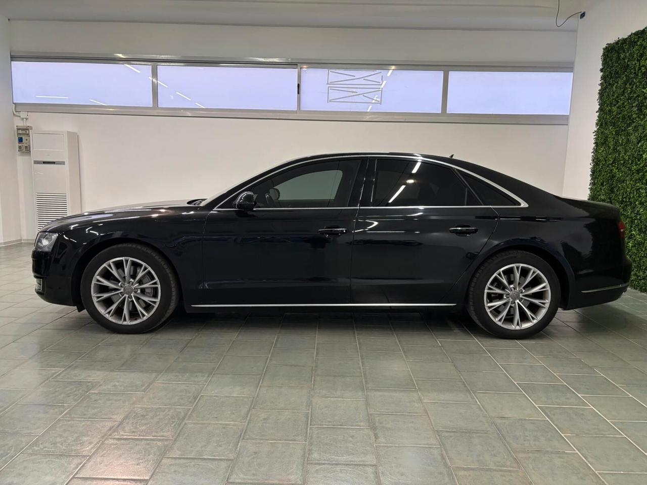 Audi A8 3.0 TDI 258 CV clean diesel quattro tiptronic