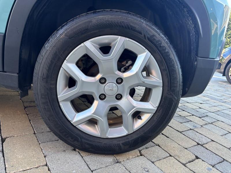 Jeep Avenger 1.2 turbo Altitude fwd 100cv LED-APP CONNECT-17"