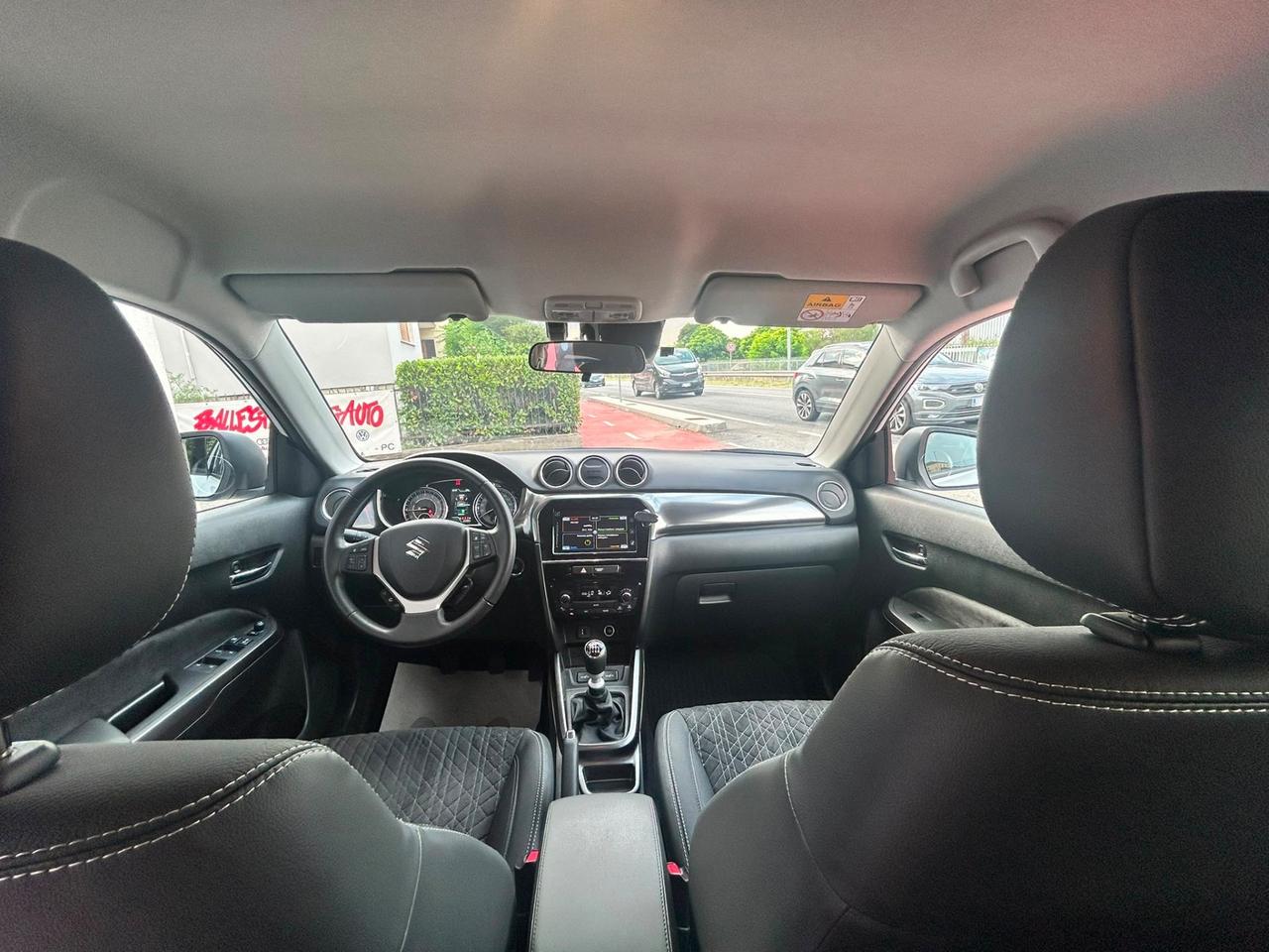 Suzuki Vitara 1.4 Hybrid Top