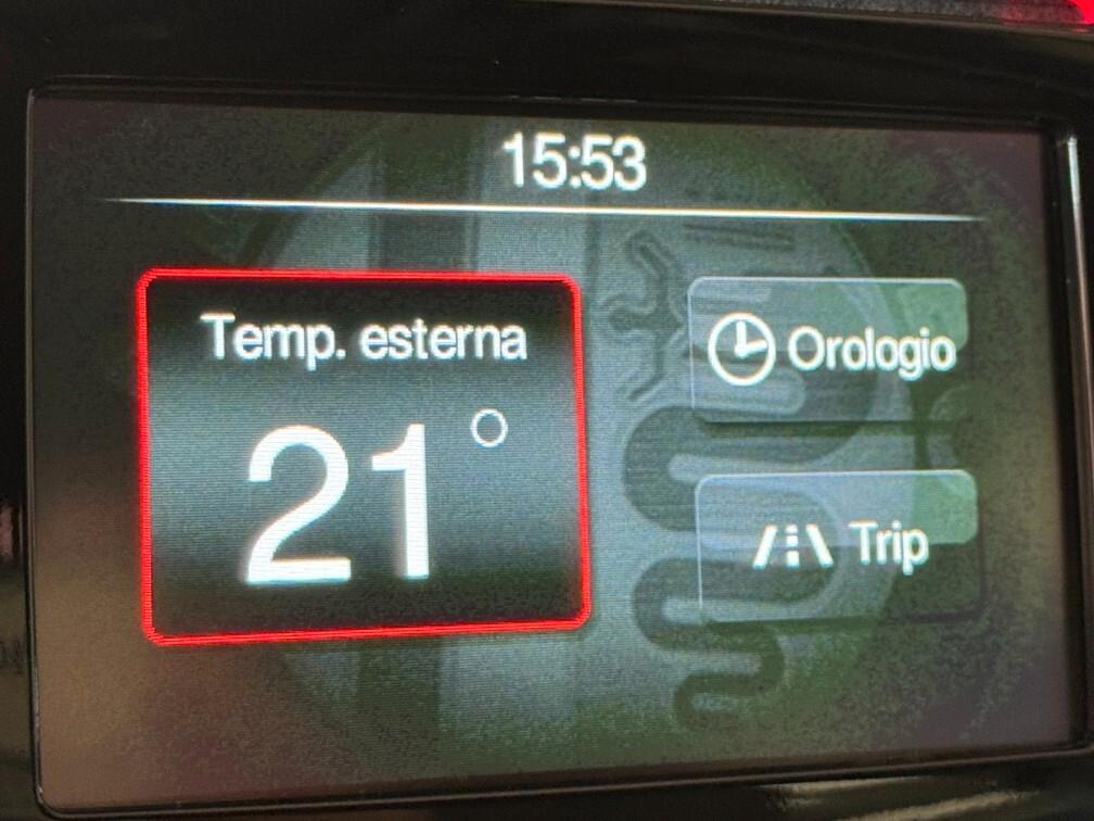 Alfa Romeo Giulietta 1.6 jtdm Exclusive Led Touch 17" Neopat