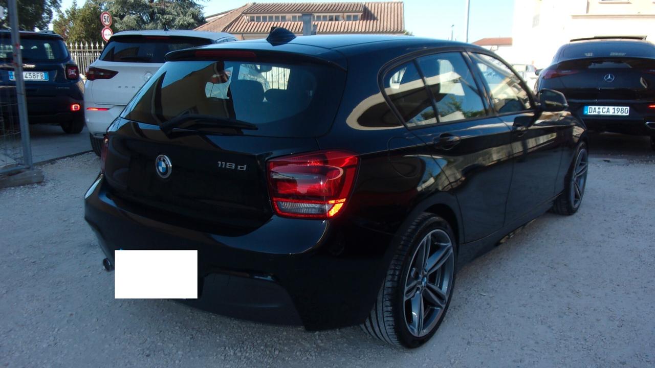 Bmw 118 118d 5p. Msport