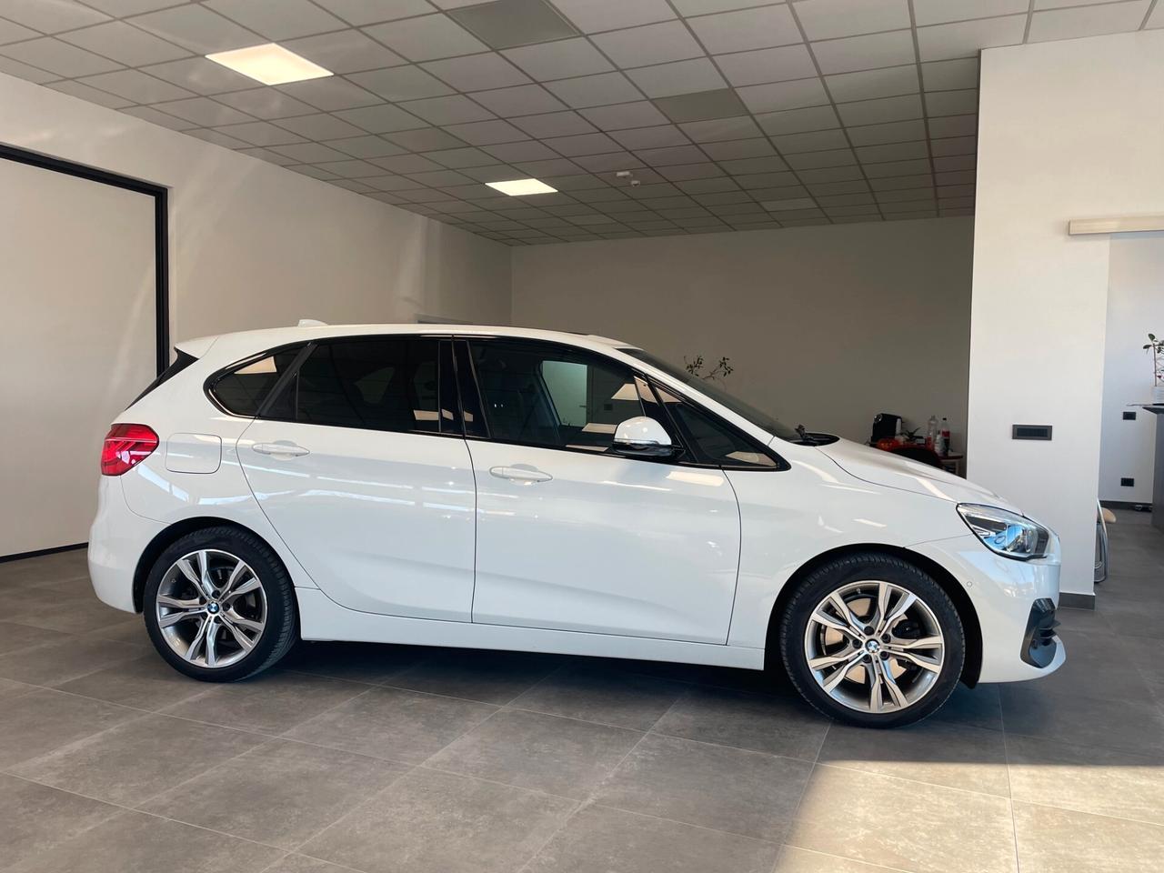 Bmw 2er Active Tourer 225xe iPerformance Business aut.