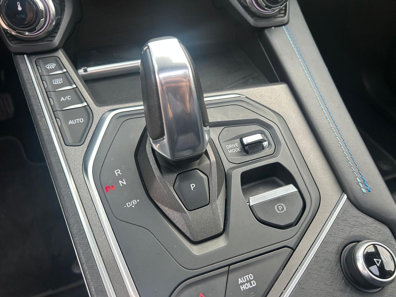 Lynk&co 01 PHEV