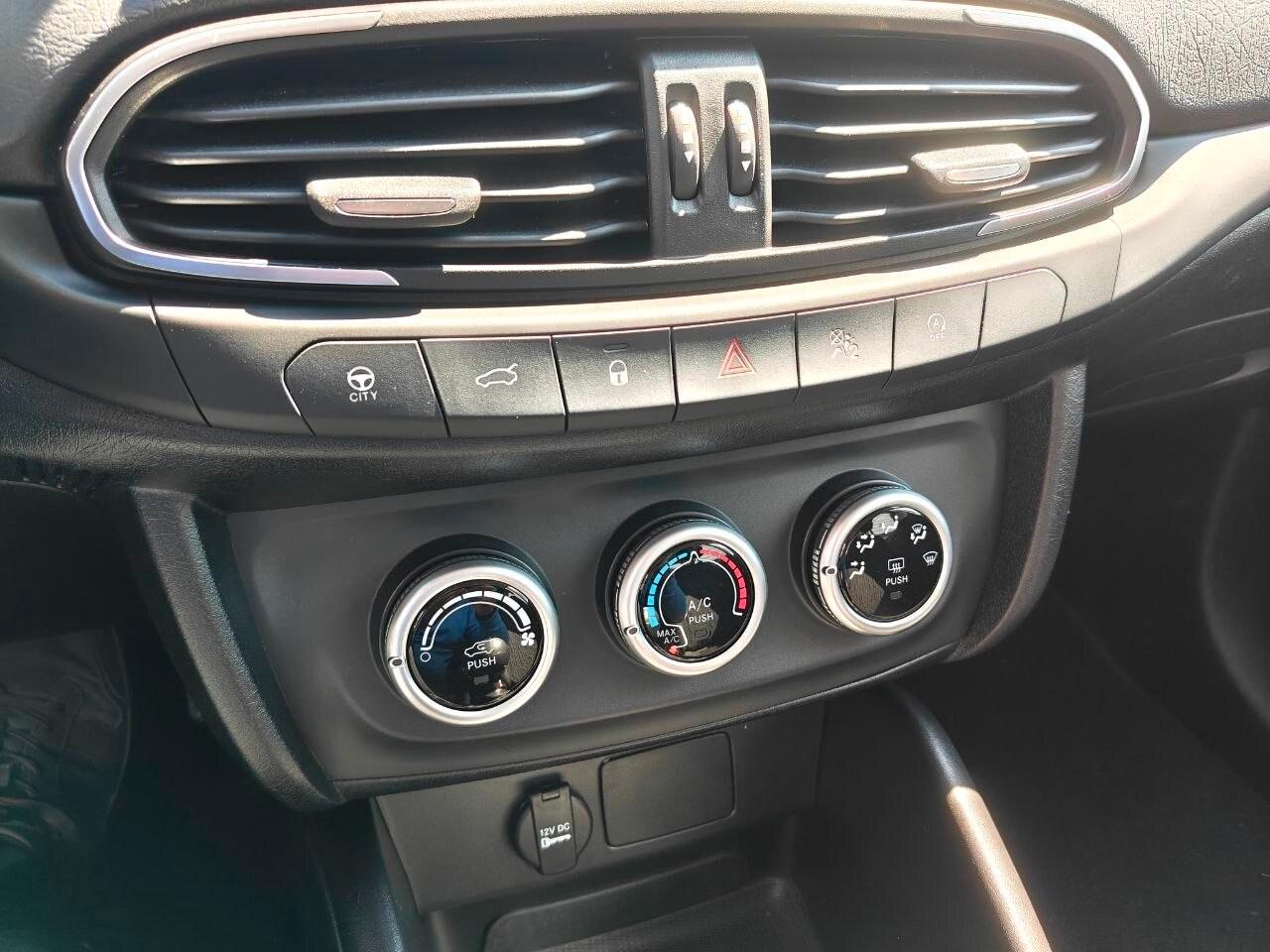 FIAT Tipo (2015-->) Tipo 1.6 Mjt S&S 4 porte City