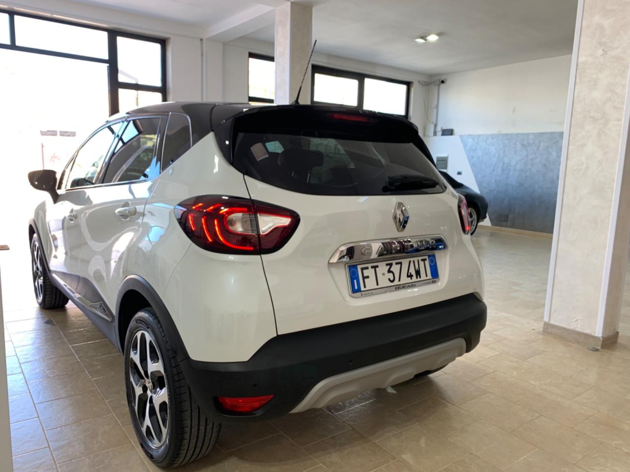 Renault Captur dCi 8V 90 CV EDC Sport Edition