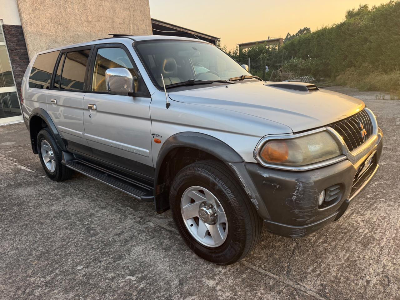 Mitsubishi Pajero Sport 2.5 TDI cat GLS Target Autocarro