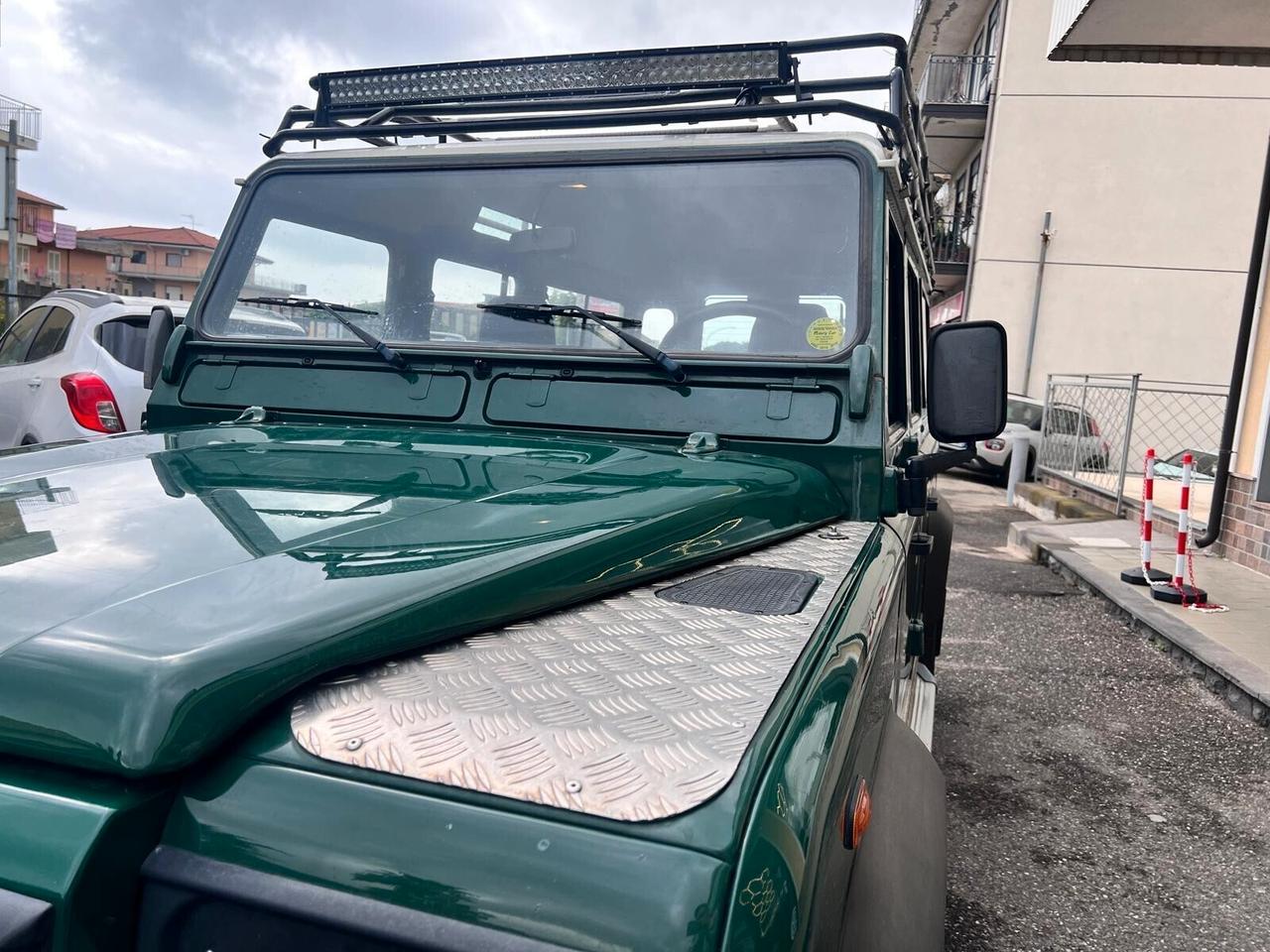 Land Rover Defender 110 2.5 Td5 cat Station Wagon SE