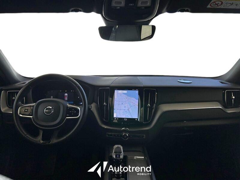 Volvo XC60 B4 197+14 CV AWD Mild Hybrid Automatico Plus Dark N1 Autocarro
