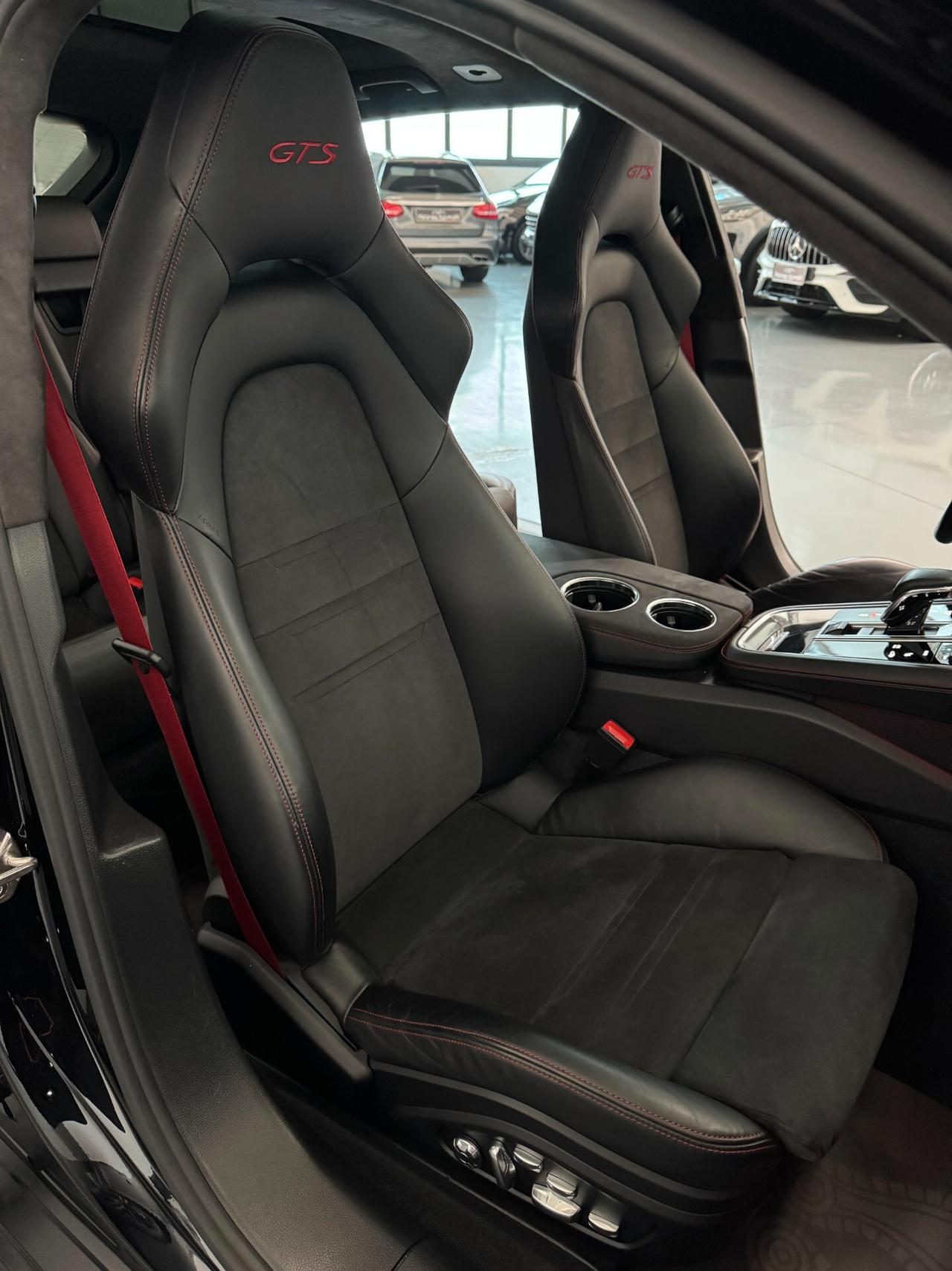 Porsche Panamera GTS SportTurismo FullOptional **111PuntiPorsche**