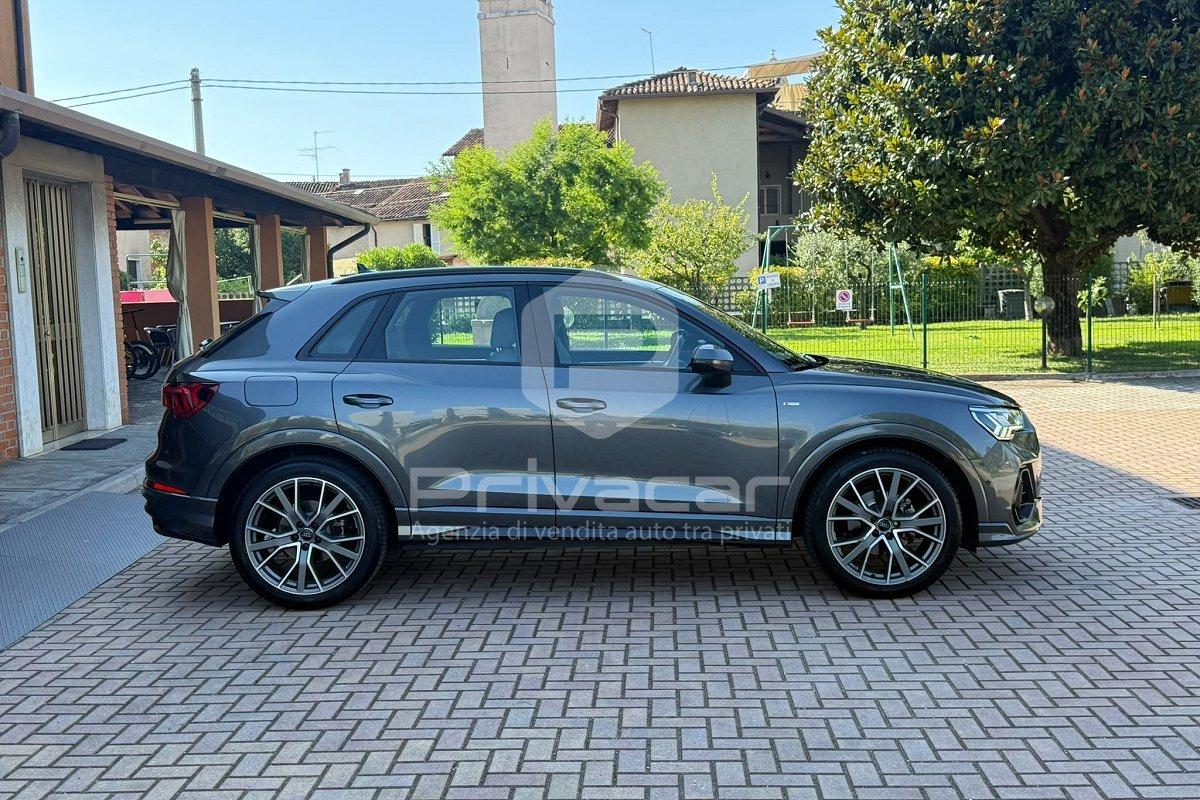AUDI Q3 35 TFSI S tronic S line edition
