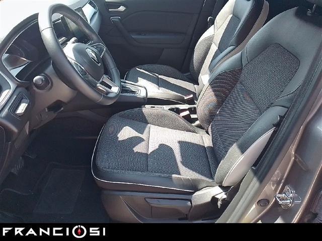 RENAULT Captur 1.6 E-TECH Hybrid Intens Auto