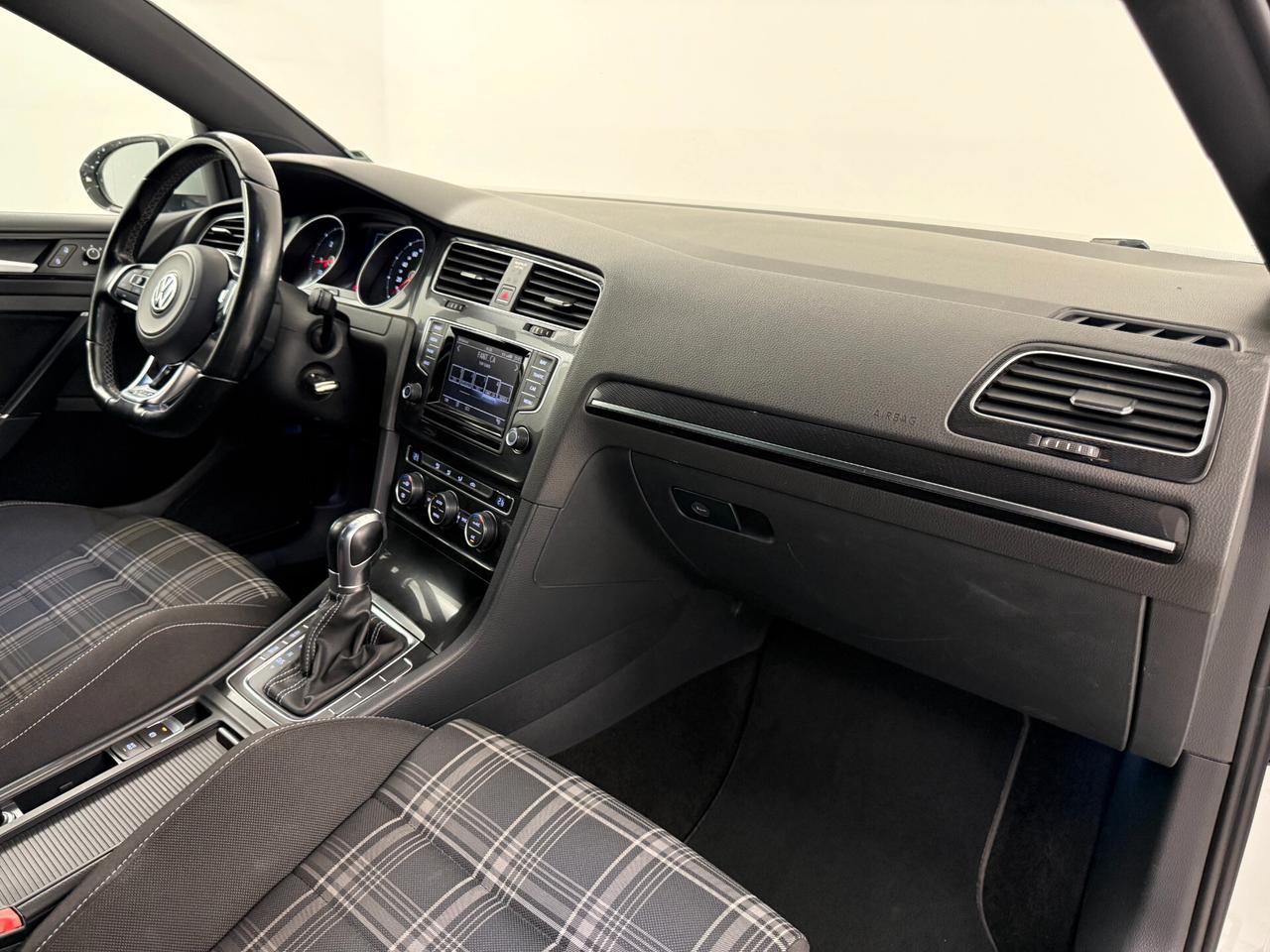 Volkswagen Golf GTD 2.0 TDI DSG 5p. BlueMotion Technology