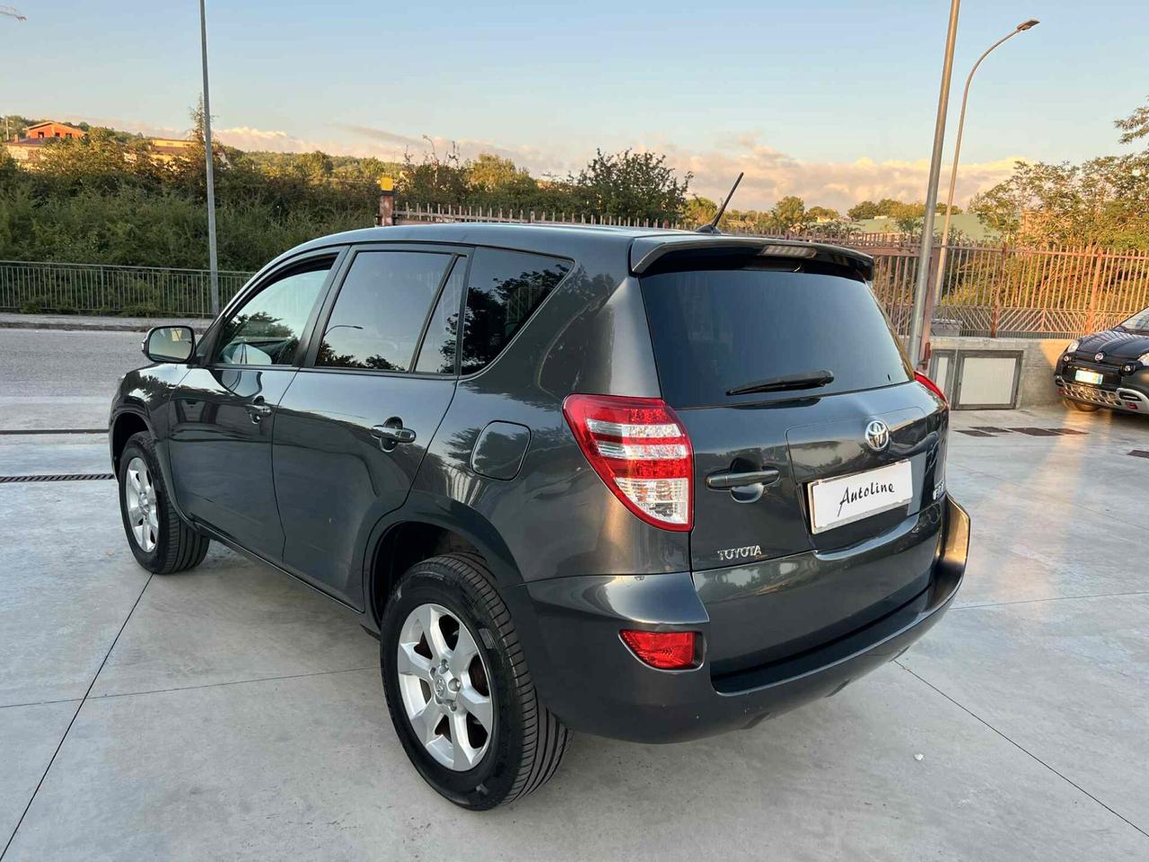 Toyota RAV 4 CROSSOVER 2.2 150Cv 4x4 -UNICO P-