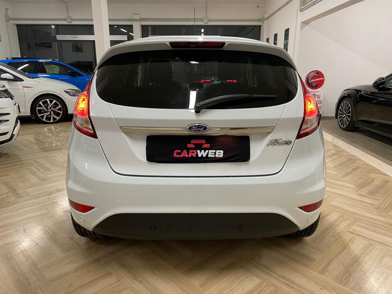 FORD FIESTA 1.6 TDCi 95CV TITANIUM 2015