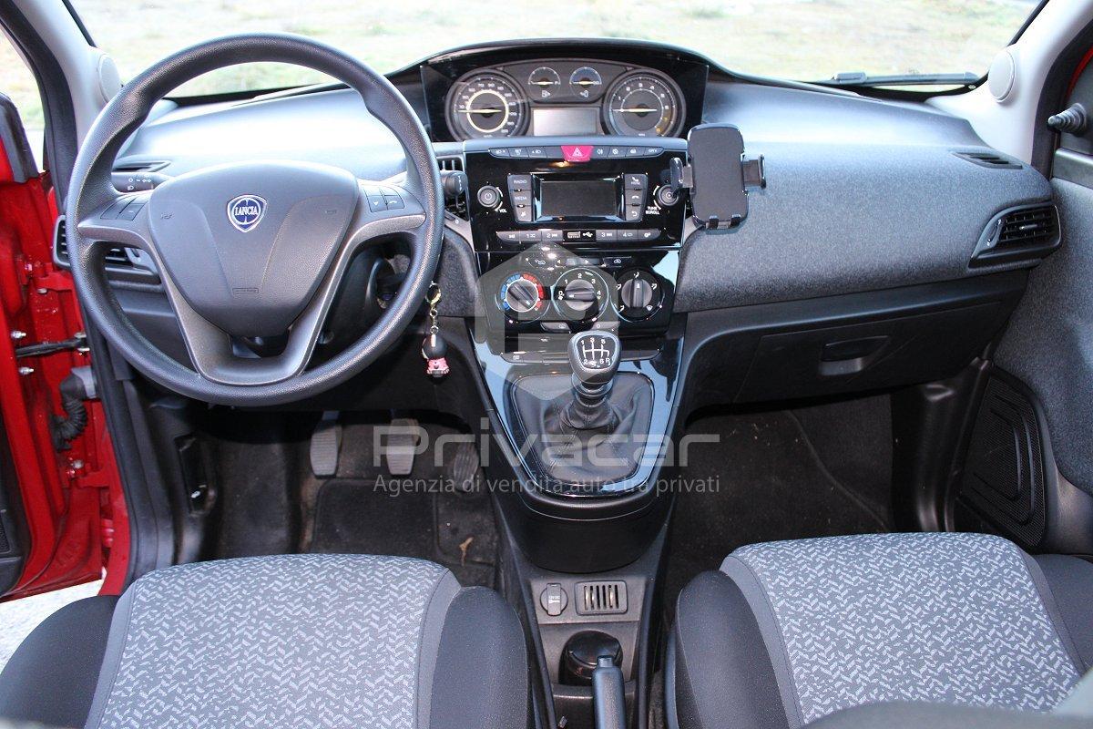 LANCIA Ypsilon 1.0 FireFly 5 porte S&S Hybrid Silver