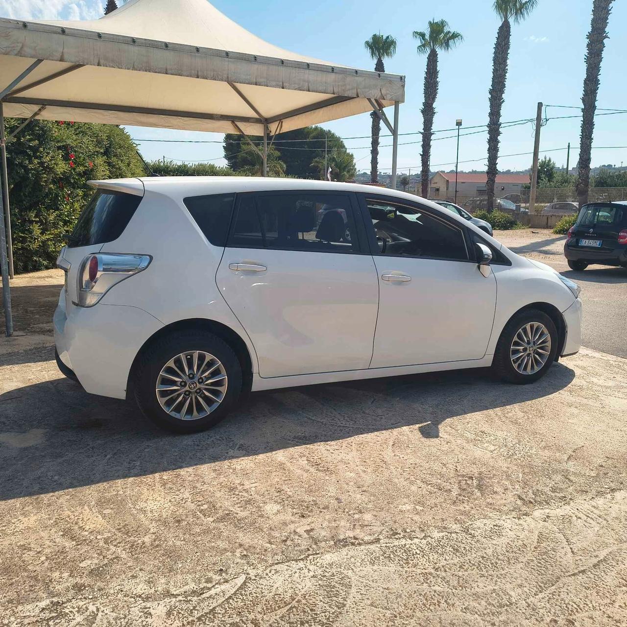 Toyota Verso 1.6 D-4D Active
