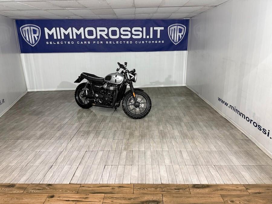 Triumph Street Twin 2600 KM