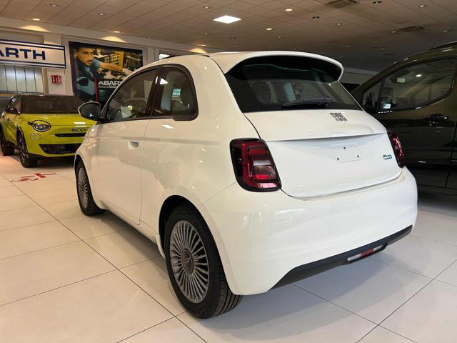 FIAT 500e Berlina 42 kWh
