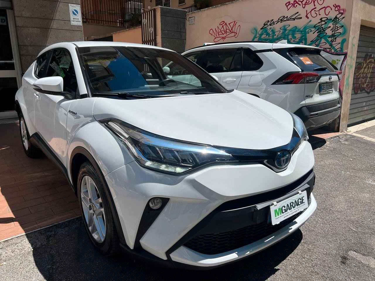 Toyota C-HR 1.8 Hybrid E-CVT Business