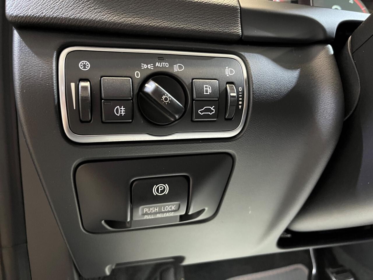 Volvo V60 D4 Geartronic Ocean Race