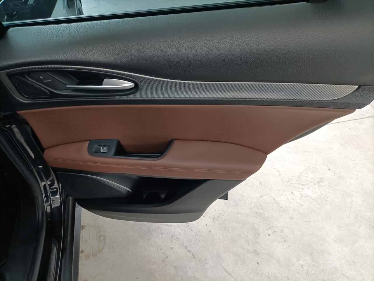 Alfa Romeo Stelvio 2.2 Turbodiesel 180 CV AT8 RWD Executive 06/2017