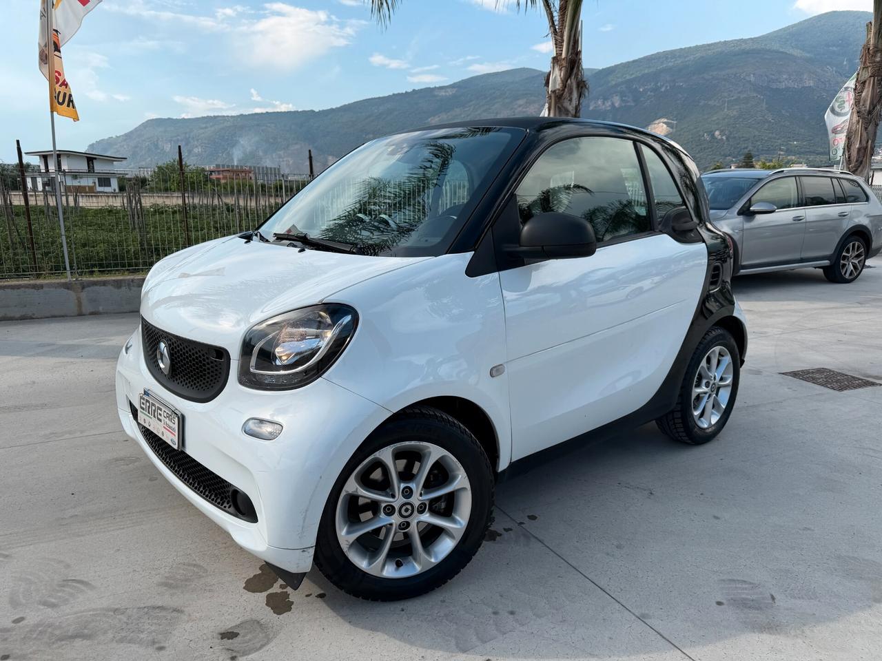 SMART FORTWO ANNO 2015 1.0 BENZINA 71 CV