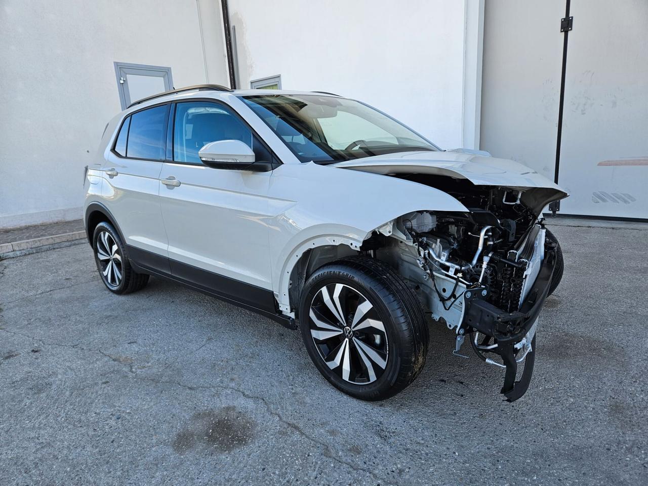Volkswagen T-Cross 1.0 tsi Life 115cv INCIDENTATA