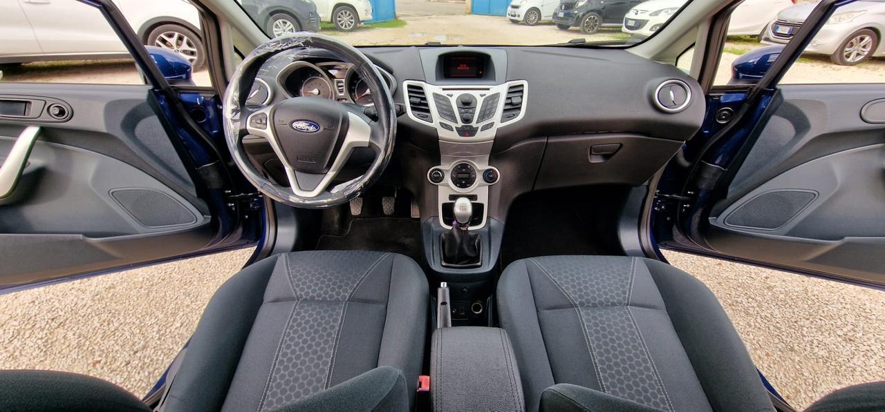 Ford Fiesta 1.2 82 CV 5 porte Titanium 2011