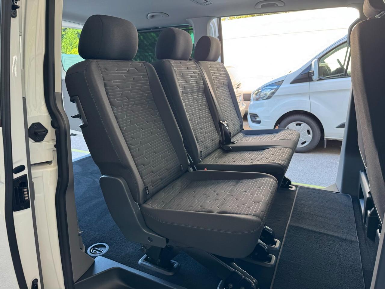 Volkswagen Caravelle T6.1 2.0TD 150CV 4M DSG CRUIS