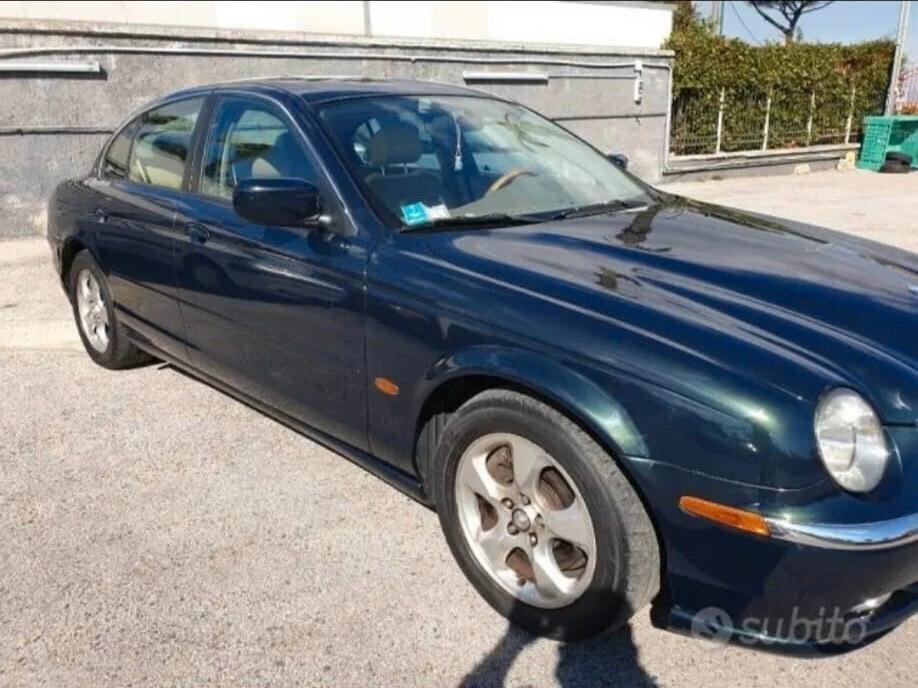 Jaguar S-Type MARCIANTE PER PEZZI DI RICAMBIO 3.0 CAMBIO AUTOMATICO V6 24V cat Executive BELLISSIMA