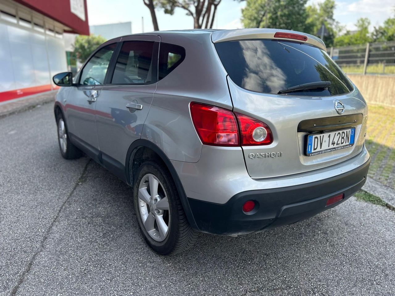 Nissan Qashqai 2.0 dCi DPF 4WD Tekna