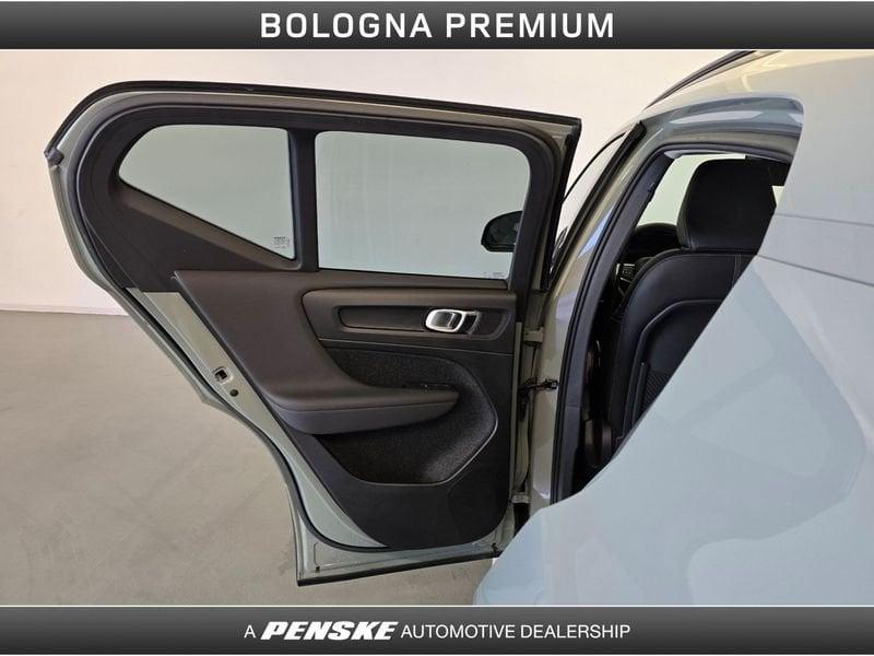 Volvo XC40 XC40 B4 AWD automatico Ultimate Dark