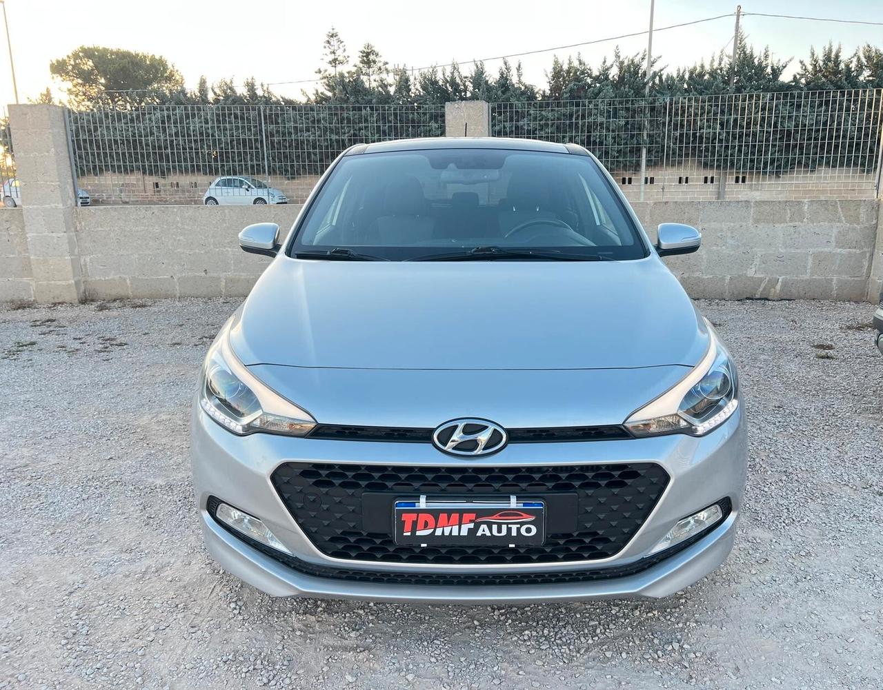 Hyundai i20 1.1 DIESEL 5 PORTE TETTO APRIBILE