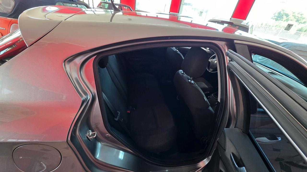Alfa Romeo Giulietta 1.6 JTDm-2 105 CV Exclusive