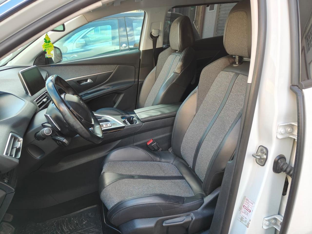 Peugeot 5008 1.6 120 CV Automatico EAT8 ALLURE