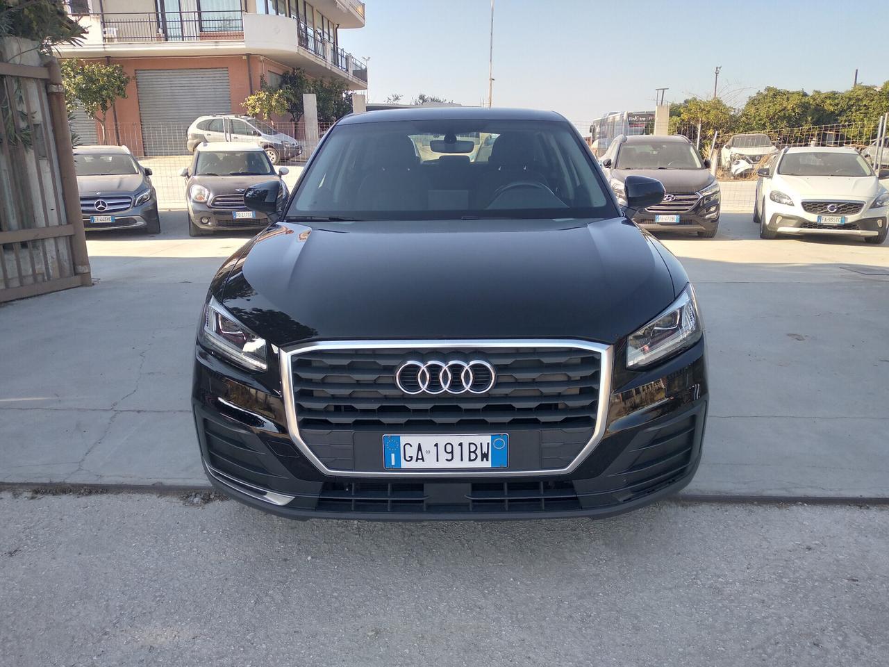 Audi Q2 30 TDI Business