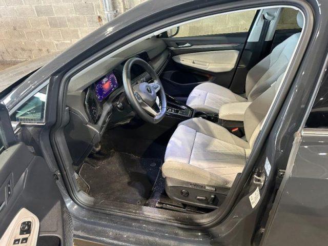 VOLKSWAGEN Golf 1.5 TGI 130cv DSG STYLE Fari IQ.Light, ErgoActive