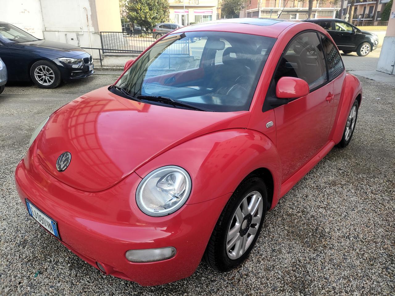Volkswagen New Beetle 2.0 GPL pelle e tettuccio
