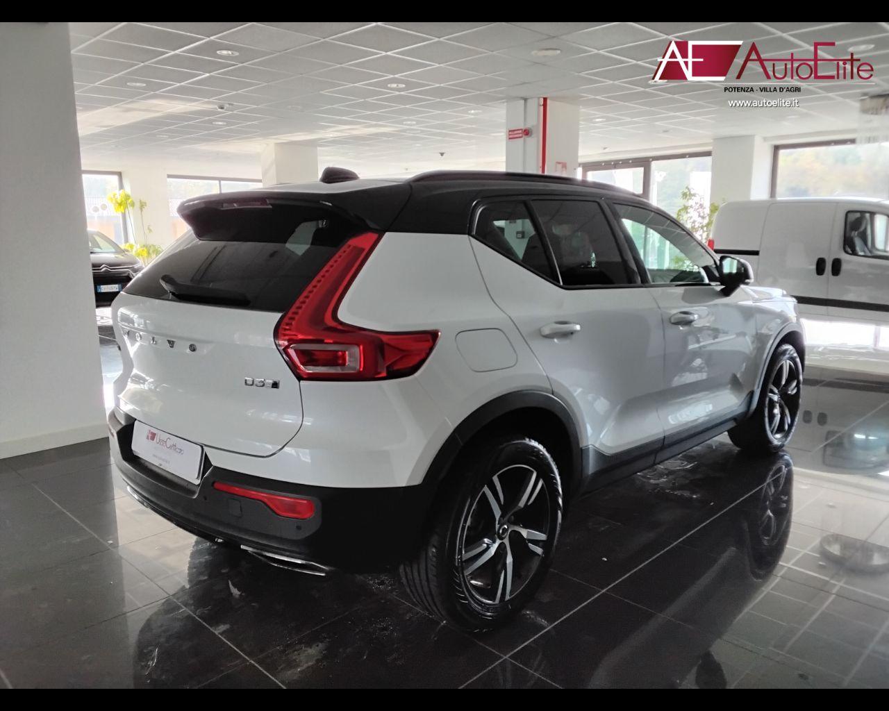 VOLVO XC40 D3 AWD Geartronic R LINE