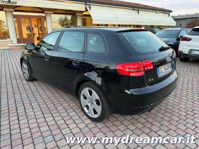 AUDI A3 1.6 TDI 105 CV S Line