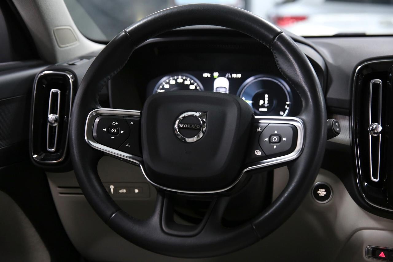 Volvo XC40 T5 Recharge Plug-in Hybrid Inscription auto