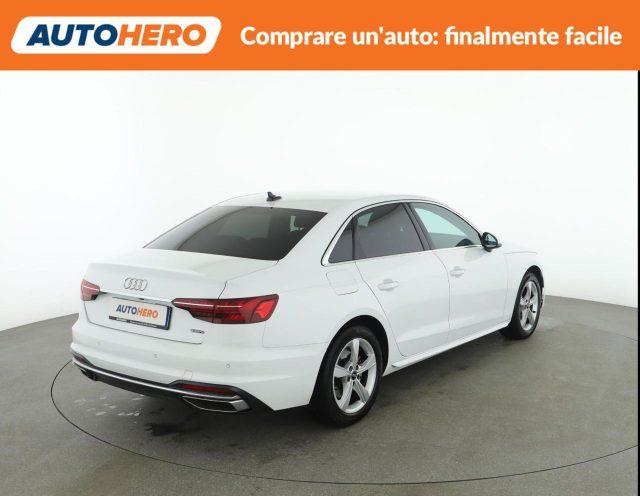 AUDI A4 40 TDI quattro S tronic Business Advanced