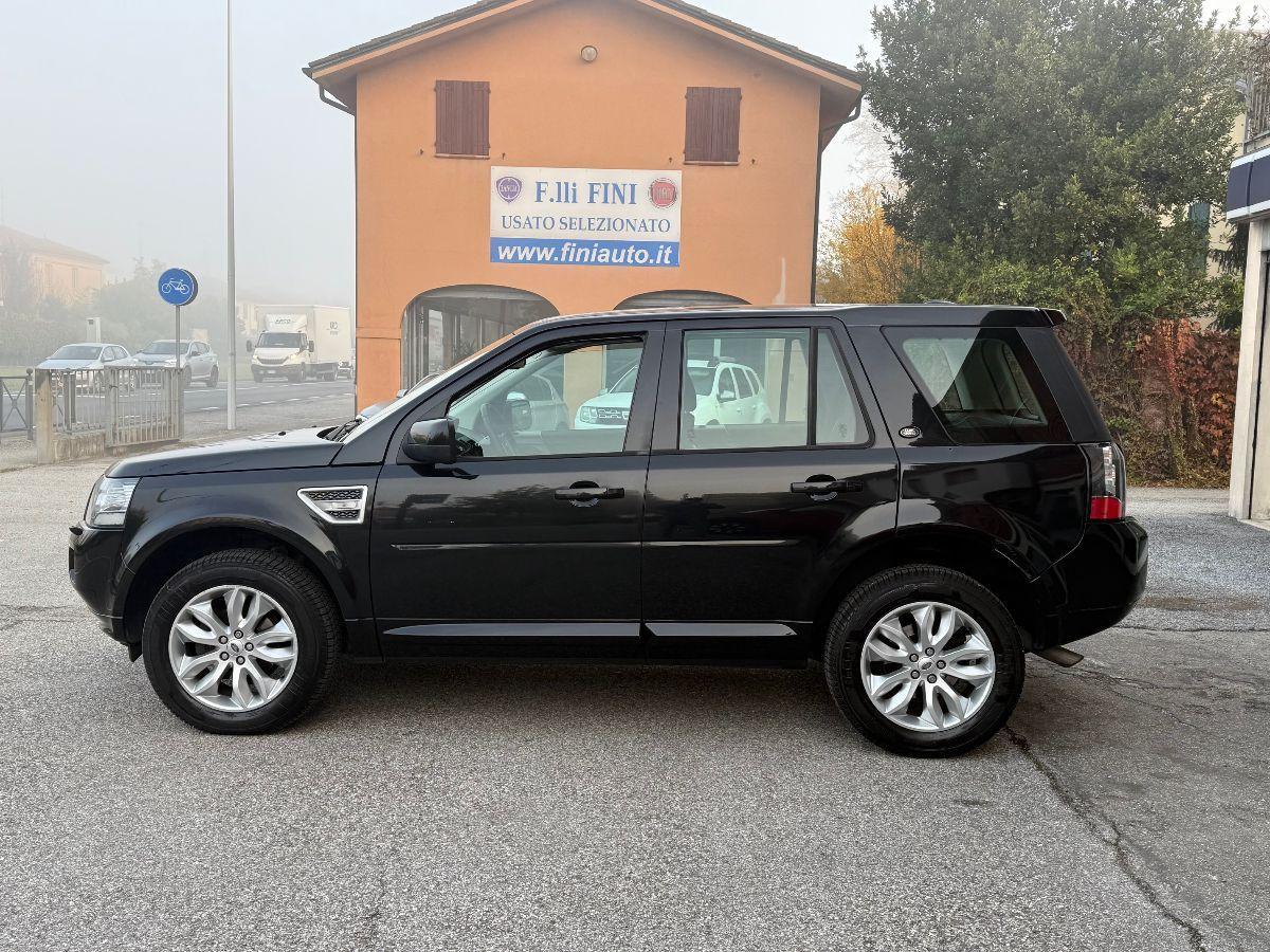 LAND ROVER - Freelander - 2.2 SD4 S.W. SE 4X4