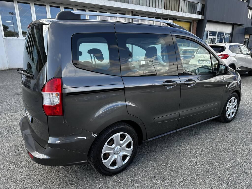 Ford Tourneo Courier 1.5 tdci 75cv plus E6