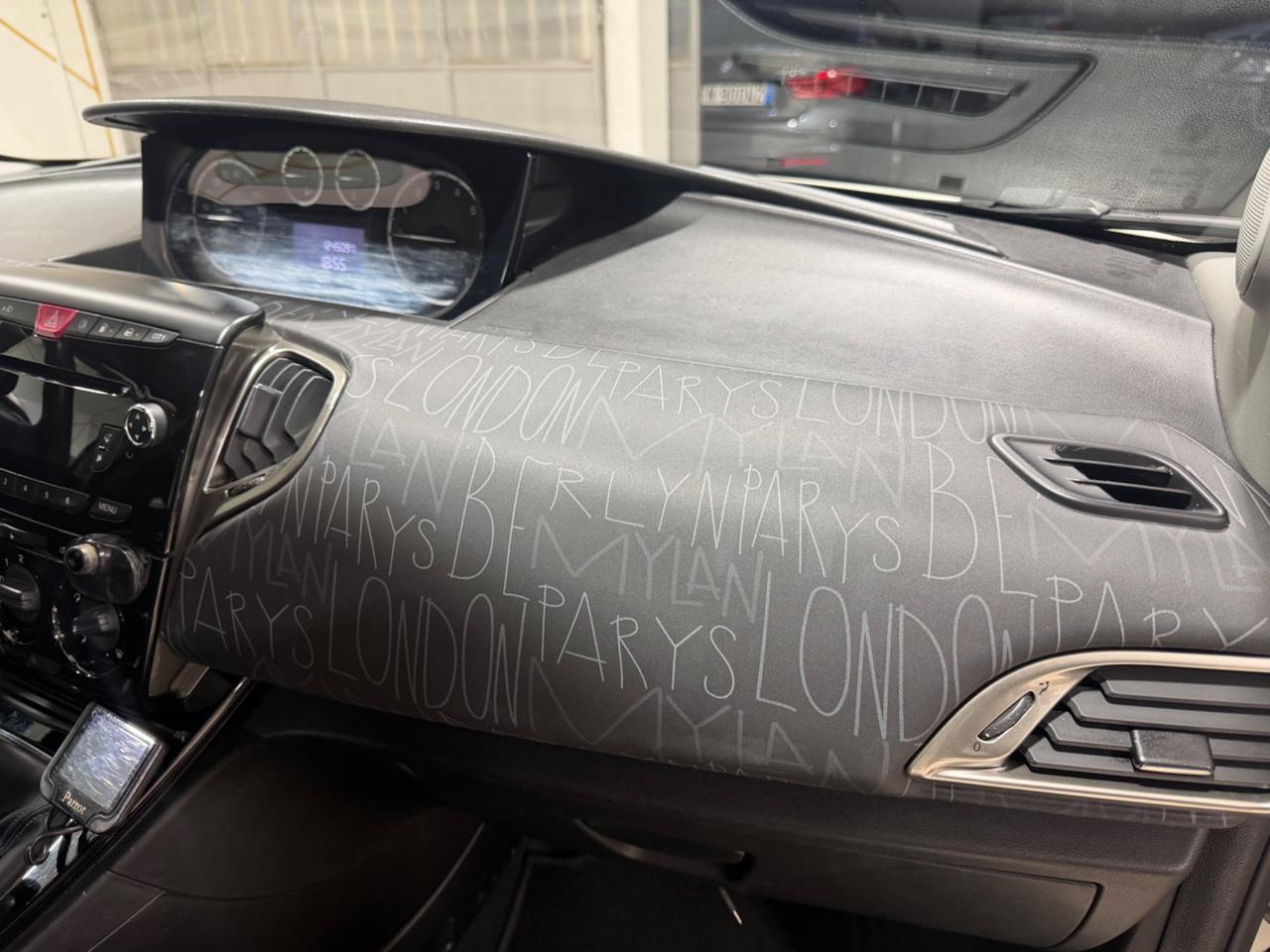 Lancia Ypsilon 0.9 TwinAir 85 CV 5 porte Metano Ecochic Gold