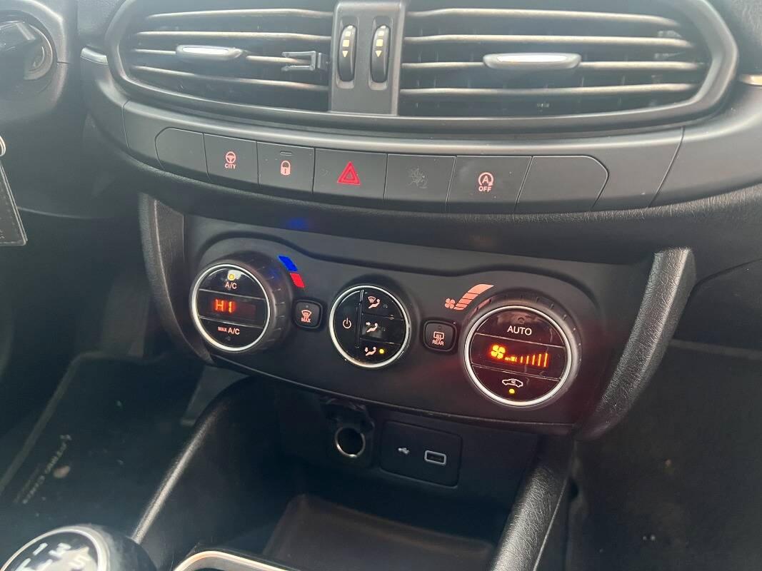 Fiat Tipo Tipo SW 1.3 mjt Lounge s&s 95cv Con CARPLAY